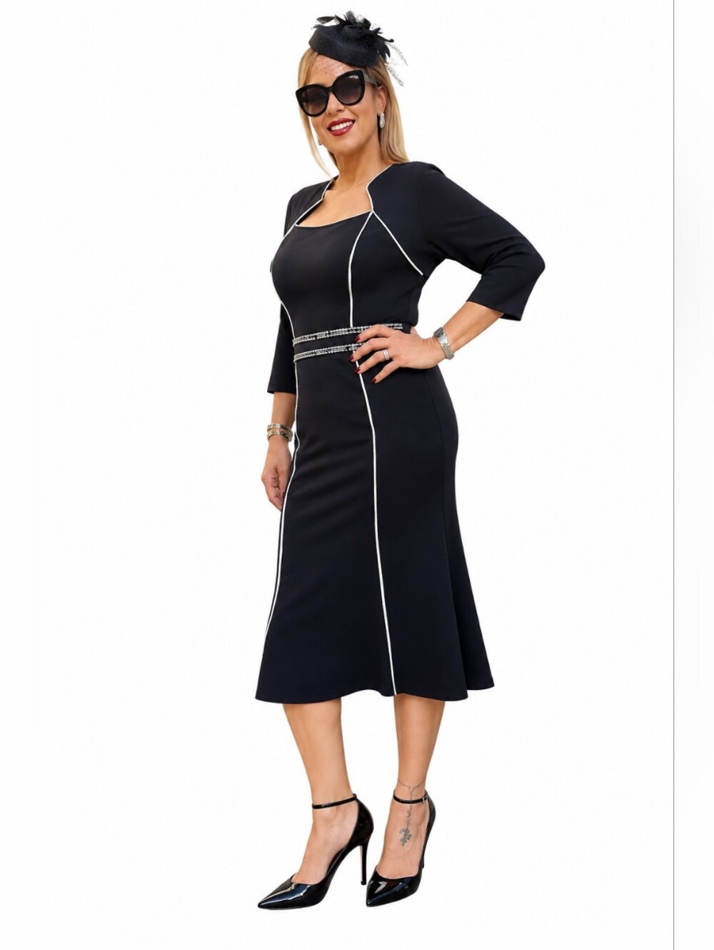 Elegant Black Midi Dress with Contrast Piping
